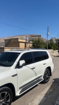 لاندكروزر GXR • ٢٠١٦ • ٢٠٠٠٠٠ كم