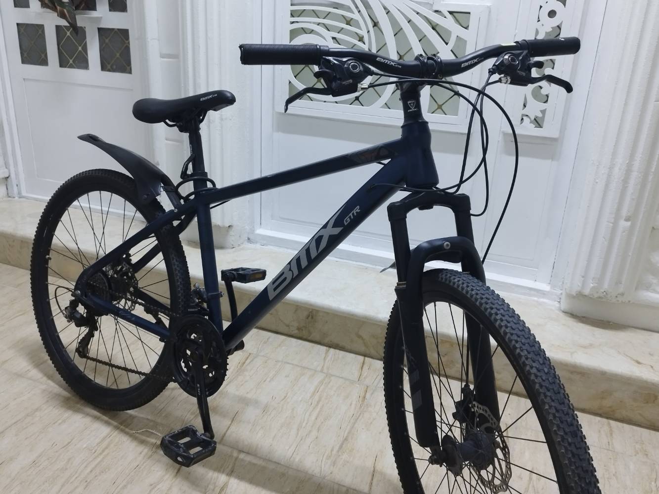 BMX GTR • نظيف • دكمة مكسورة