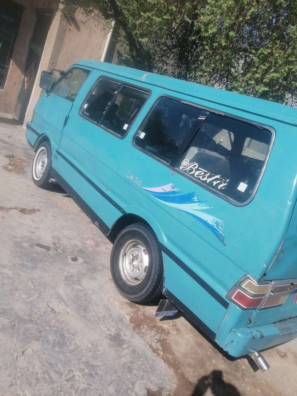 السلام عليكم كيا بستا لبيع موديل 93 رقم بغداد ألماني بلادية قطرة صبغ مابيه كير مكنية اكسل تخم تاير شاصي واحد معمر كهرباء كلهة شغالة دوشمة جديدة مكاني بغداد قرب بسماية مكلف بلنشر اتصل علرقم ***********
