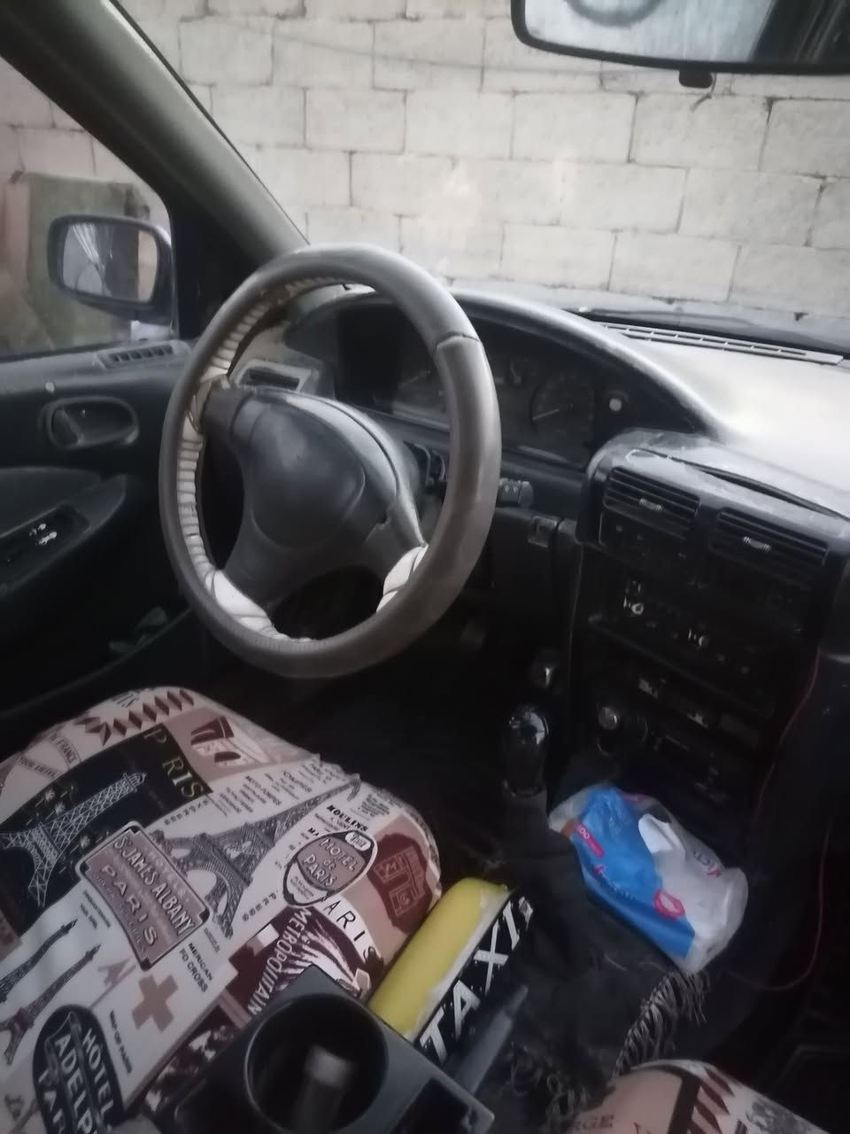 السلام عليكم 
للبيع سياره سيفيه موديل 93 رقم بغداد انكليزي تحويل مباشر محرك كير شرط صدر نص عمر تايرات زوج جديد ولثانيات نص عمر ولكشر كدام العين السعر 25 بيها مجال 
اتصل ***********
