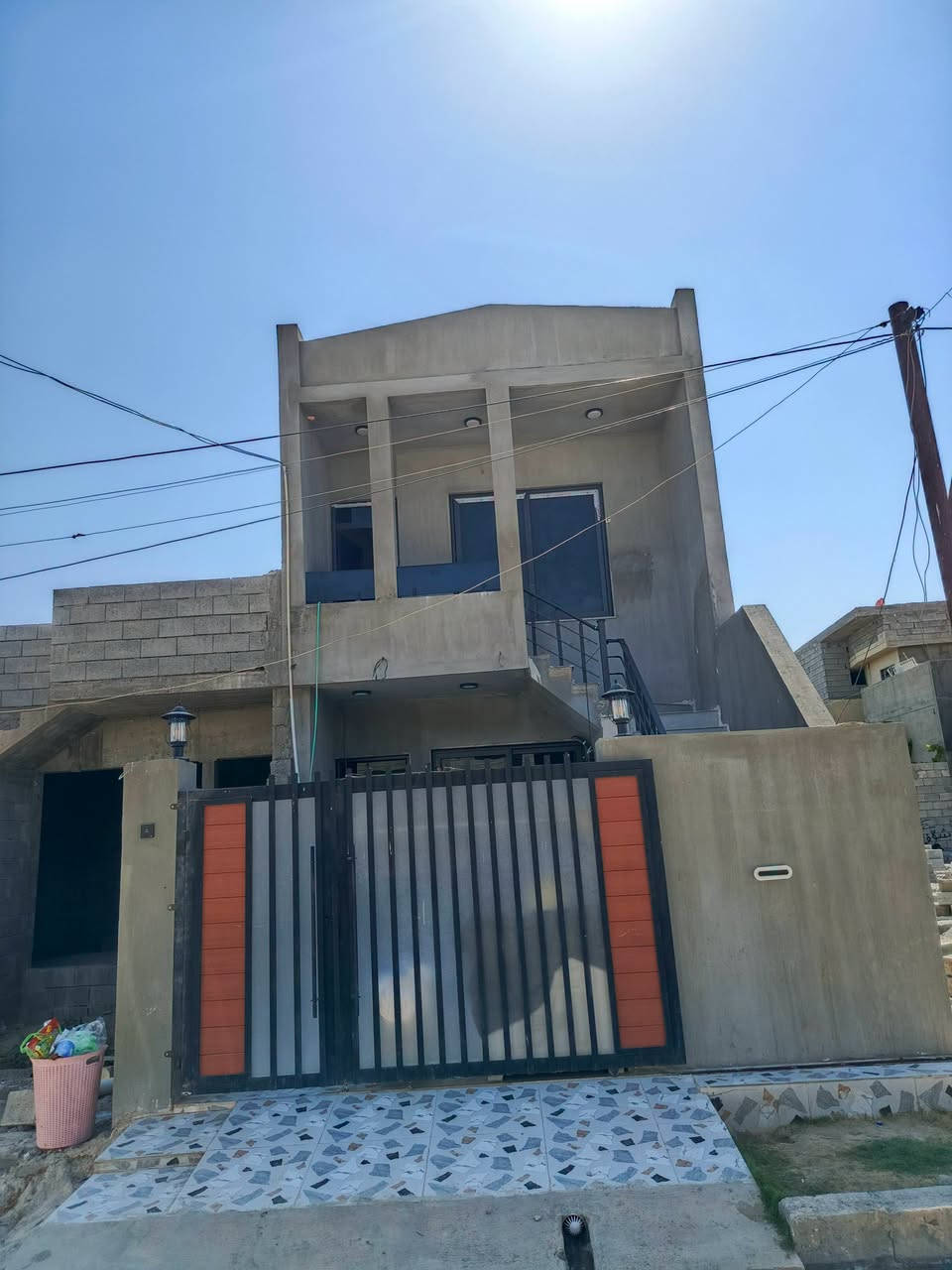 ☑️إعلان 
☑️دار للبيع رقم هويه بسمك 🏠

☑️موقع العقار شوراو 1 قرب أسواق سامان 

☑️طابق ونص 🏠🏠

☑️يتكون من غرفت نوم استقبال مطبخ مشترك درج ☑️خارجي طابق الثاني غرفت نوم 🏠🏠

☑️دكت مركزي 🏠🏠

☑️هول مطبخ مغربي 

☑️بناء حديث 🏠🏠

☑️استفسار عله الرقم ***********☎️
