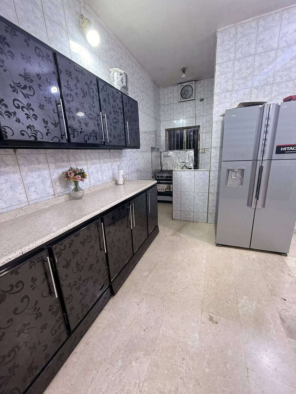 🏠 بيت للبيع – موقع المحمودية دور الري قرب الجوازات 

📐 المساحة: 156 م²
🏗️ البناء: مسلح، عمر البناء 13 سنة
📜 الطابو: صرف

✨ يتكون من:
• مطبخ
• هول
• استقبال
• غرفة نوم
• صحيات داخلية وخارجية
• عدد 2 مناور
• البيت كامل مبلط مرمر وسيراميك

📍 الموقع: دور الري – خلف كراج بغداد، بالقرب من دائرة الجوازات.

📞 للاستفسار والتفاصيل: مراسلة الصفحة أو الاتصال
***********.

🔑 فرصة مناسبة للسكن والاستثمار
