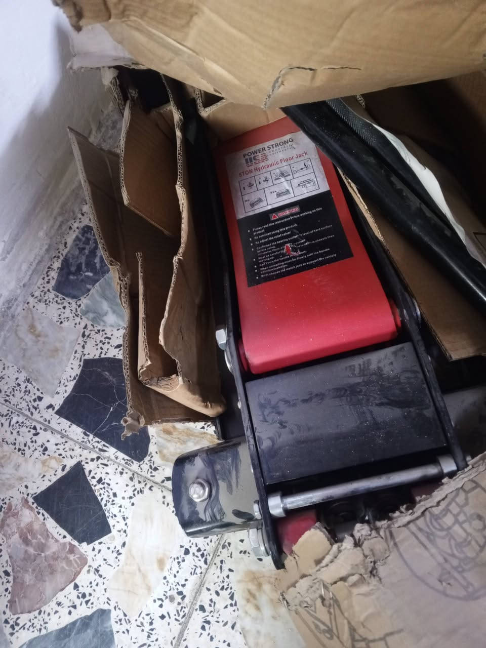 جك جديد 6طن ادريل الاماني الصوندنه مالته ويا 15متر جطلات 2000امبير كلهن جدد بل كارتونه بعدهن ما مفتوحات للبيع شلع ابيعهم مكاني بغداد حي العامل قيم بل يرضه الله ***********
