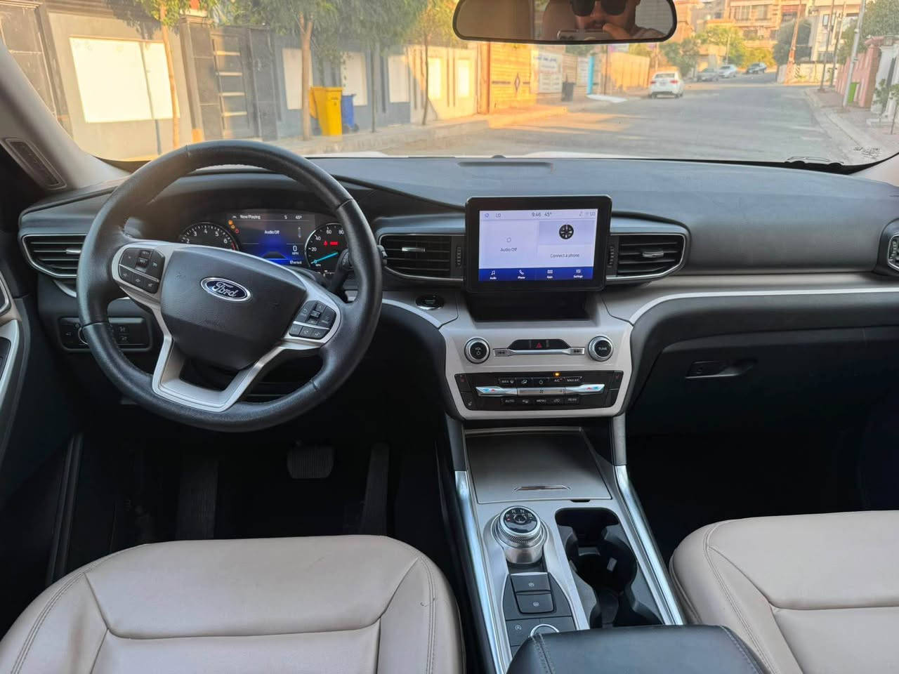 فورد ايكسبلور2024 xlt دبل اكسل  سياره  داخل كريمي سياره   ٣ مقعد سياره بيها بونيت صبغ و جاملغ وراء كلير امريكي بيها بعد مواصفات هوايه 
٧ راكب حقيقي   
1FMSK8DH6RGA05690
*********** كركوك, العراق
