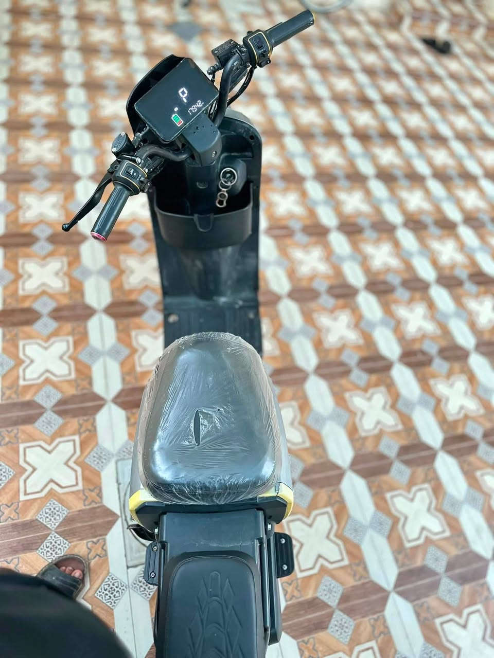 سلام عليكم
دراجة شحن للبيع نوع R11 معروفه شركة ونلي المواصفات 5 بطاريات السعر 400 وبيه مجال المكان ديالى بعقوبه التحرير تواصل واتساب ***********
