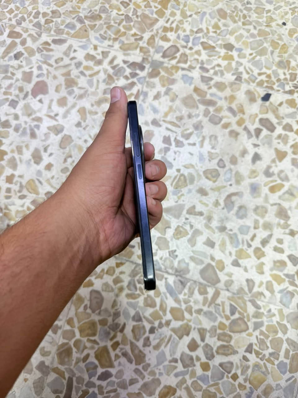 سلام عليكم شباب جهاز ريدمي 14c جهاز يخبل وكلش حلو ذاكرة 256/بطاريه 5160 جهاز خير من الله وذاكرته كلش حلوه256  جهاز كله نضيف وعل فحص تجي تفحص تقتنع  يلا تأخذ 
وسعر 160 وبي مجال لطيبين مكاني بلديات بشارع مصرف  
رقم ***********
