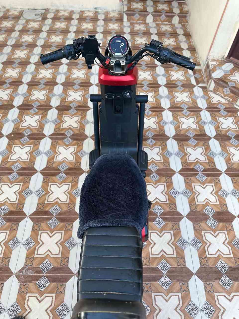 السلام عليكم دراجه شحن F3 ماركه سيزر موديل 25 شهر 10 دراجه جديده استعمال شي قليل بطاريات ليثيوم فوسفات الحديد  السعر 600 وبيه مجال المكان ديالى بعقوبة حولي تحرير الاستفسار ***********

