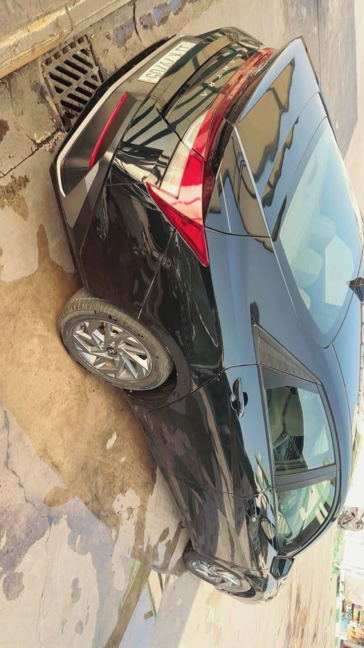 النترا 2024 وارد امريكي
حادثها جاملغ خلفي مصلح وباب مبدل بدون ايرباك 
رقم بغداد باسمي 
كير محرك تبريد صدر كفاله على وضع الشركة
ماشيه 27 
مابيها اي نقص
مواصفاتها 
بصمه
تشغيل عن بعد
رادار امامي خلفي جانبي
شاشه دجتل متصله
كأمره 
تحديد مسار 
مانع اصطدام
تبريد بيانو
مانع تزحلق
لد امامي 
لايتات زنون
تحكمات ستيرن 

السعر 139 وبيها مجال حك الجيه 
مكاني بغداد الدوره
***********

نص مكتوب في الصور:
- 2024 Hyunda... bid.cars Similar archival offers You are watching archived offer. Auction ended on Wednesday, April 2, 2025. Wednesday, April 2, 2025 12 Photos Bidding Vehicle information
