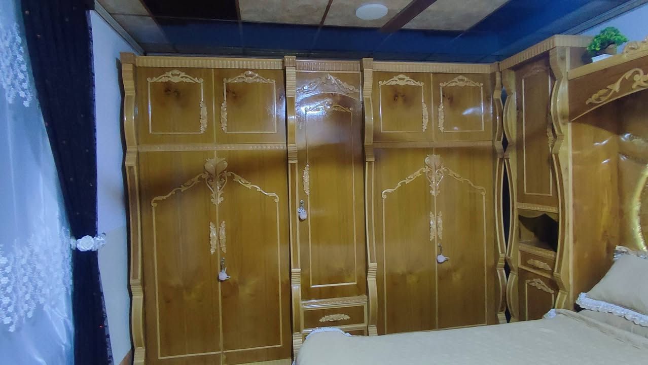غرفة نوم • مستعمل • ٥ أشهر