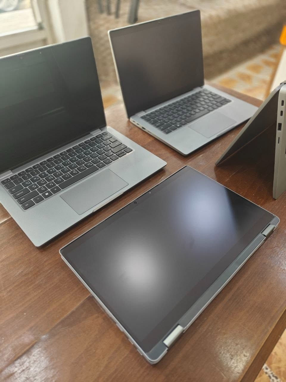 💻 Dell 5330 — هێزی ڕاستەقینە لە نەوەی ١٢دا! 🔥⚡️
بەدوای لاپتۆپێکدا دەگەڕێیت کە بەرزترین خێرایی و توانای هەبێت؟ Dell 5330 بە پڕۆسێسەری نەوەی ١٢ (Generation 12)
 و ١٠ کۆر (10 Cores) هاتووە بۆ ئەوەی قورسترین کار و پرۆگرامەکانت لە چاوپۆشینێکدا بۆ ڕاپەڕێنێت! 🚀  
🌟 نوێترین تەکنەلۆژیا + خێراییەکی بێسنوور + ڕام 16GB!  
Storage 256 gb
Screen 13.3 inch full hd touch لمس
لە هەمان کاتدا لاپتۆپ تابلێتە

نرخ: 310 دۆلار كالار, السليمانية
