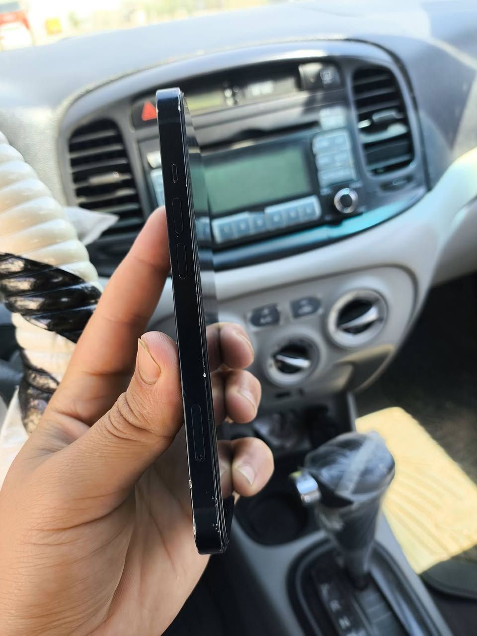 📱 ايفون 13 عادي
💾 ذاكرة: 128GB
🔋 البطارية: 88% (بلادي)

📋 مواصفات الجهاز: • 📲 تك سيم شغال طبيعي
• 📶 وايفاي وشبكات شغالات طبيعي
• 🔊 صوت شغال وواضح
• 📸 كامرات شغالات وتصويرهم حيل حلو
• 🔐 فيس ايدي شغال طبيعي
• 🖥️ شاشة مستبدل تفليش (أصلي)
• ✨ الجهاز حيل نضيف وحلو

💰 السعر: 310 ألف قفله

📍 الموقع: موصل أيسر – كوكجلي

📩 التواصل خاص أو اتصال مباشر:

📱 *********** واتساب
📞 *********** اتصال

❌ بيع فقط
🚫 توصيل ماعندي
