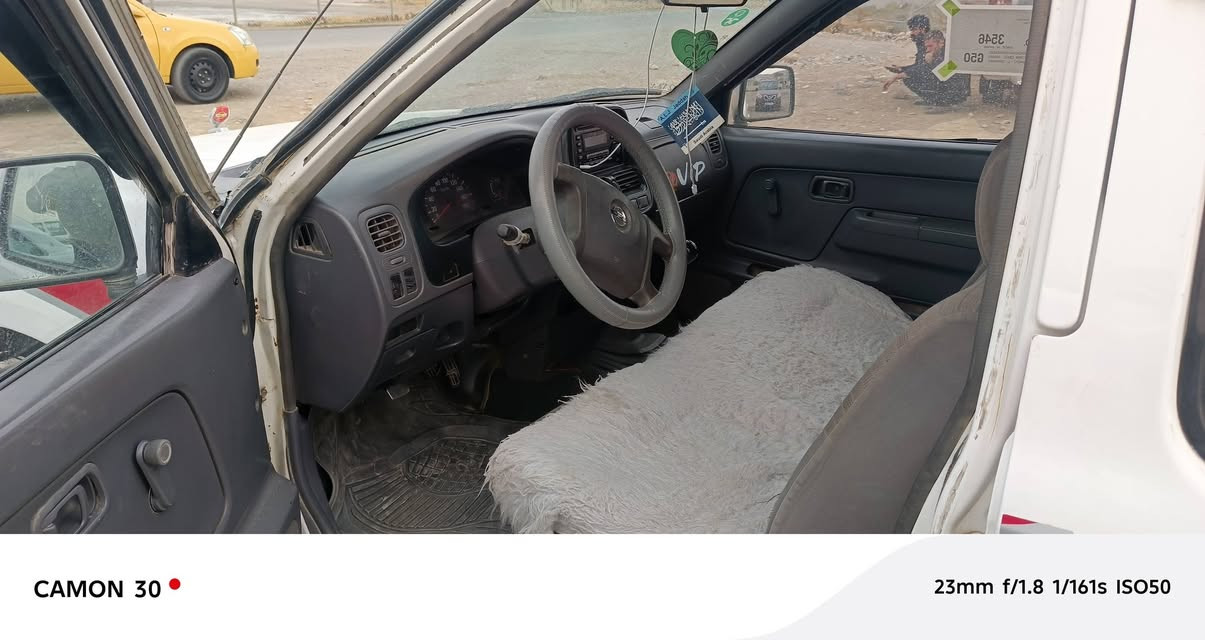 نيسان • ٢٠٠١ • ٦٢٠٠٠