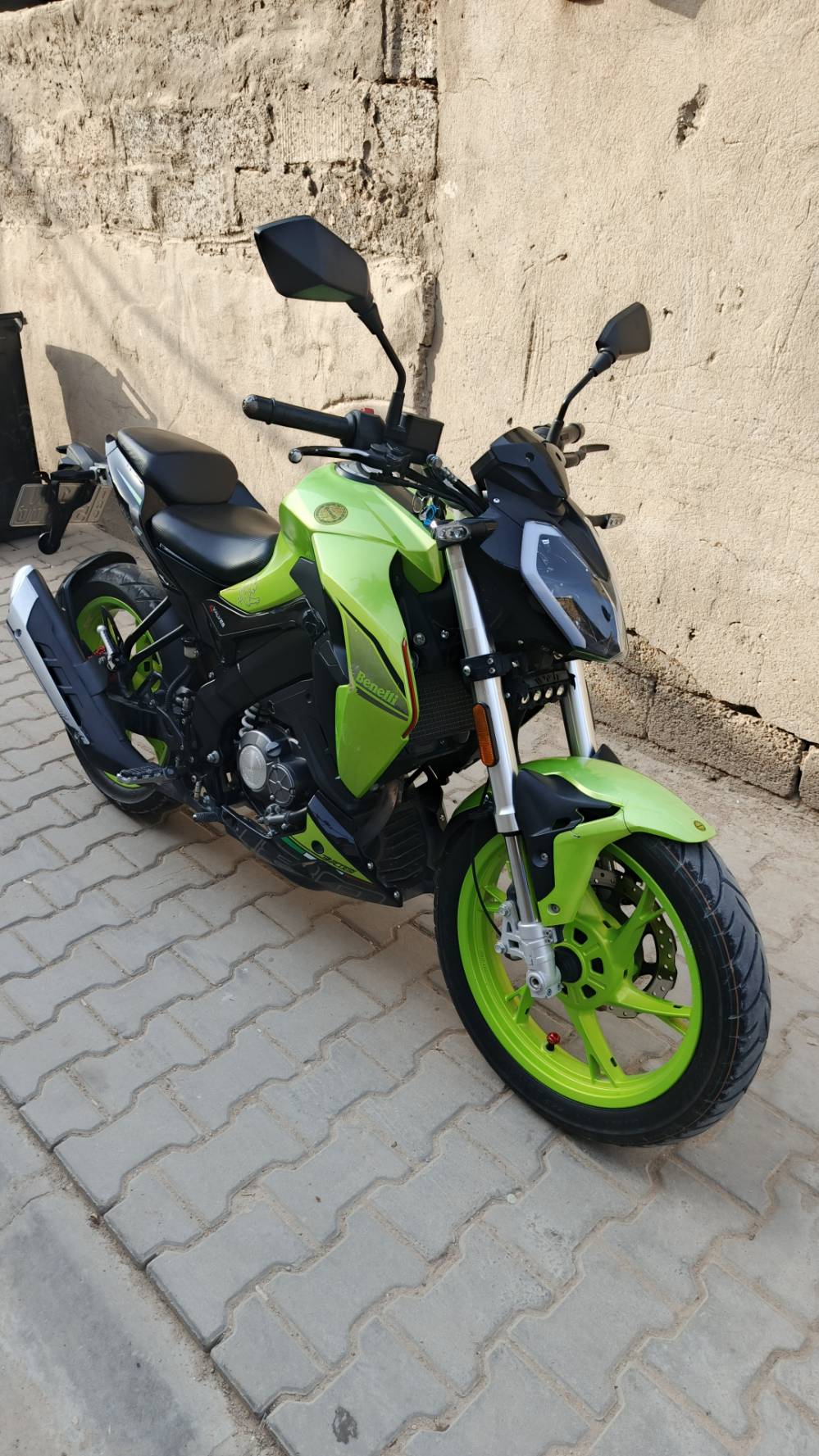 بنلي 180s • ٢٠٢١ • ٥٥٠٠٠