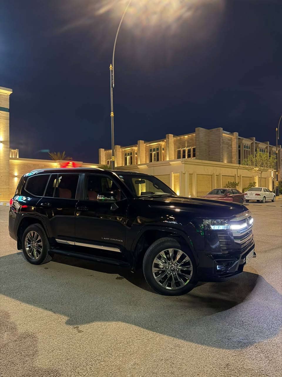 لاندكروز ٢٠٢٤ • محرك ٤٠٠٠ • مشي ١٥٠٠٠