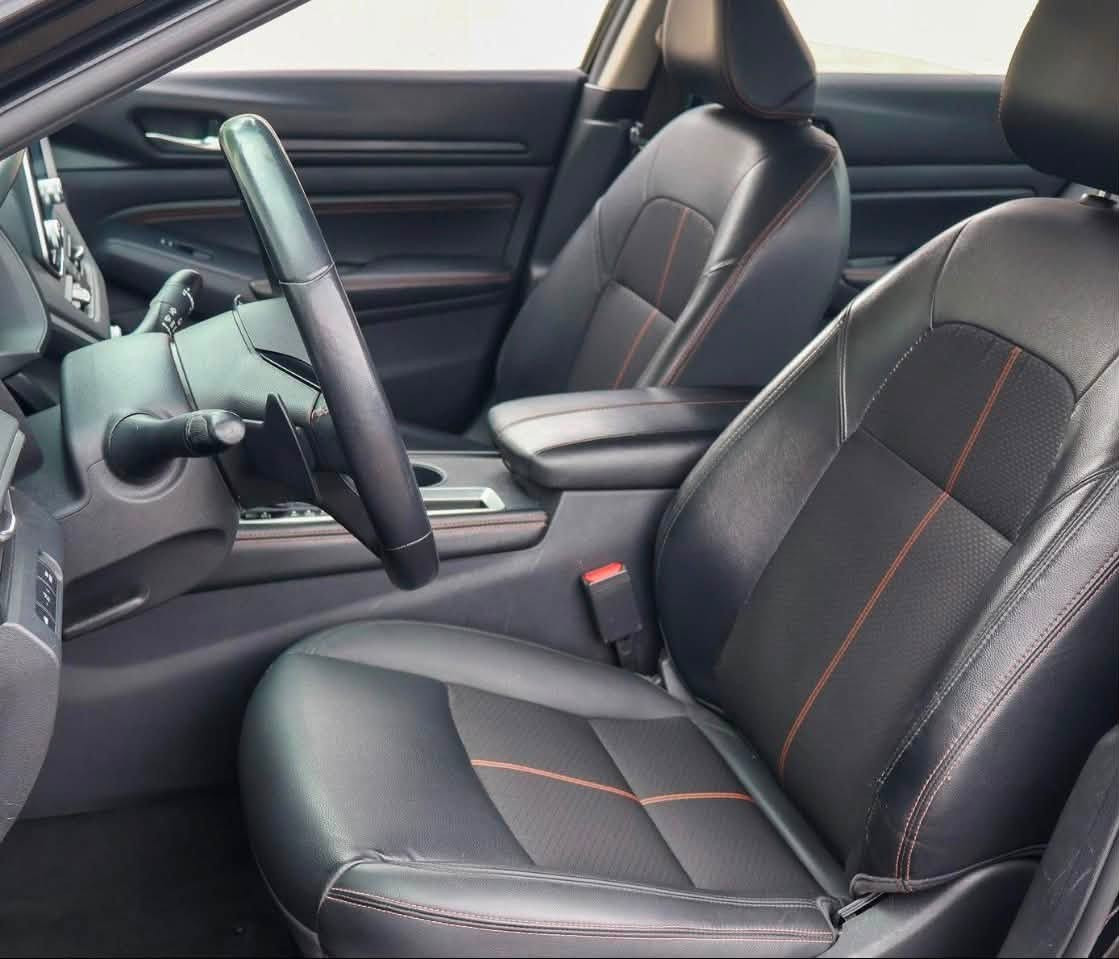 للبيع النقد فقط SR 2020
🚘 نيسان ألتيما SR موديل 2020

💰 السعر: $130 قابل للتفاوض

فول مواصفات SR، ما عدا فتحة السقف.

🔹 محرك 2.5 لتر

🔹 فئة SR الرياضية

🔹 داخلية سوداء بالكامل

🔹 كشنات سوداء

🔹 شاشة وسطية

🔹 كاميرا خلفية

🔹 تحكم بالمقود

🔹 مثبت سرعة

🔹 تشغيل بصمة

🔹 تشغيل عن بُعد

🔹 دخول ذكي

🔹 تحكم كهربائي بالمقاعد

🔹 تحكم أوتوماتيكي بالتكييف

🔹 أنوار LED

🔹 جنوط ألمنيوم رياضية خاصة بفئة SR

🔹 حساسات أمان ومساعدة للسائق

🔹 رادار وتحذير من الاصطدام

🔹 تحذير مغادرة المسار

🔹 مراقبة النقطة العمياء

🔹 نظام تثبيت السرعة المتكيف

🔹 السيارة بدون فتحة سقف

📌 السيارة نظيفة وتستحق المشاهدة. تعبان عليها السياره بشكل موطبيعي وكذالك مو. مثل الصور. بعد احلا. 

علماً ان السياره وارد امريكي حادثها جاملغ السايق فقط  مع 3قطع صبغ 

  السياره رقم بغداد  جديد شرط التحويل ثاني يوم للاستفسار الاتصال على الارقام التالي 

مكان السياره الضلوعيه ..قضاء بلد. صلاح الدين 

***********
