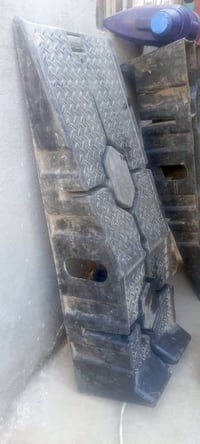 نضيفات • استعمال قليل • خوذة