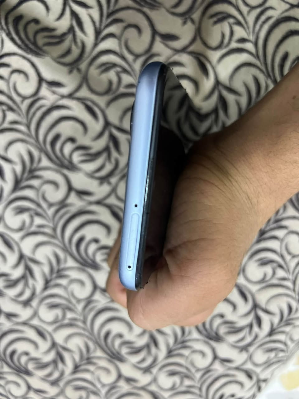 السلام عليكم بيع مستعجل
هونر x7a

ذاكره128

بطاريا 6000 عملاقه

رام 6 

مستبدل شاشه اصليه شرط 

***********بي وتساب

نص مكتوب في الصور:
- حول الهاتف 0:09 MagicOS إصدار 8.0 رقم الإصدار 8.0.0.334(C185E12R2P3) الموديل RKY-LX2 وحدة التخزين الداخلية المساحة الفارغة 108.49 غ.ب. الإجمالي 128 غ.ب. اسم الجهاز HONOR X7a المعالج المركزي Mediatek Helio G37 ذاكرة الوصول العشوائي 4+4 غ.ب. HONOR RAM Turbo دقة الشاشة 1600 × 720 البطارية 6000 mAh