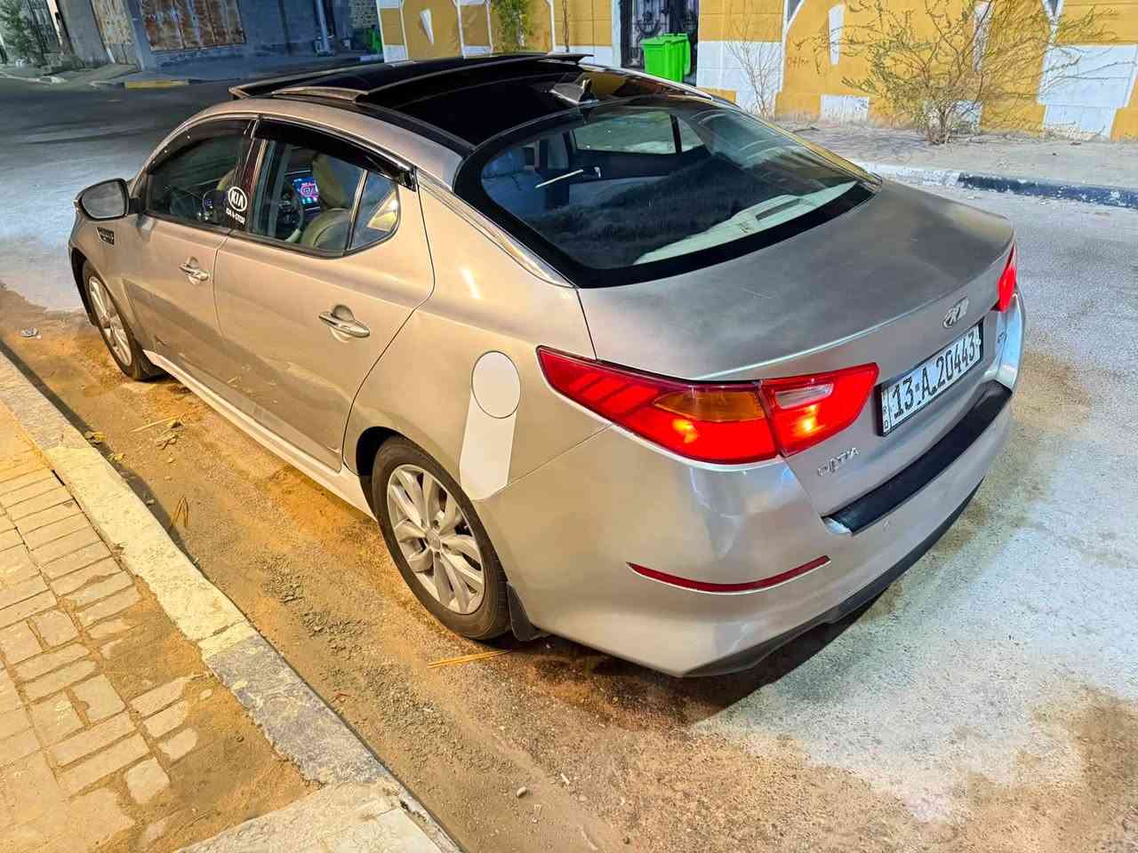 السلام عليكم كيا ابتيما موديل 2015 سنويه بسمي 2031 وارد امريكي حادث كلش بصيط بل مدكر الخلفي ومصبوغ ولباقي كله كفاله ليبل واحد مواصفات بنورامه كشنات كهربائيه تدفئ تبريد بل كشن خزن ميموري تدفئه بل ستيرن تحكم جهتين مرايات شفط اثنا التقفيل وكشن السايق متحرك اشاره بل مرايه يعني السياره فول 1/1 واحد عله واحد 
ويل كب جديد 
تخم تاير جديد 
حداده جديده 
شادله منضومه غاز جديده 
محرك وكير جدد كارتون جيدي اي 
السياره ماضاربه يرباك كله سليمه 
السعر ٩٥ 
*********** 
العنوان البصره البصره
