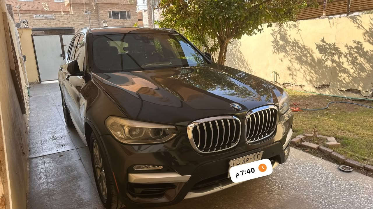 بي ام دبليو X3 x drive30i 2019
فول فول مواصفات 

مصدر السيارة : استيراد امريكا 
السعر 25000$

موديل: 2019

العداد : 91 الف

#ملاحظات: السيارة وارد امريكي،

بيها حادث بالجنطة الخلفية

واني صابغ البنيد لان جرد

السيارة رقم بغداد بأسمي مكاني السيدية 

***المواصفات 

محرك 2000 توين تيربو 

- فتحة بالسقف ( پانوراما)  

-مقاعد جلد لون اسود  

- مقاعد تدفئة 

- استيرن تدفئة 

- اضويه اماميه Adaptive LED

- كاميرة خلفية بدقة عالية 

- نظام النقطة العمياء

- فرملة ذاتية عند الاقتراب من الاجسام او الاشخاص 

او المركبات

- رادرات امامي خلفي

- نظام اطفاء السيارة في الاشارات 

- نظام Auto Hold

- انظمة قيادة متعددة ( SPORT + COMFORT+ ECO ) 

- مقاعد تحكم كهربائي +  وضعيات خزن 

- صندوق خلفي شفط  

- بصمة ابواب + بصمة تشغيل

- حساسات اصطفاف ( امامي + خلفي ) 

- شفتات على الاستيرن  ( شفتر ) 

- ⁠نظام داتا شو تعرض على جامة الاماميه 

- مانع انزلاق نظام التحكم بثبات السيارة على المنحدرات

- نظام i drive

- مكيف ( امامي + خلفي ) منفصل

- مفتاح سمارت على الابواب الاربعه 

- نظام  carplay

- نظام المساعدة على الركن بلاس مع عرض ثلاثي الأبعاد.

ا ISOFIX لتثبيت مقاعد الاطفال-

موبايل / *********** _واتساب

نص مكتوب في الصور:
- ٢٣ ن ٨٥٠٢ IR
- ٧:٤٠ م