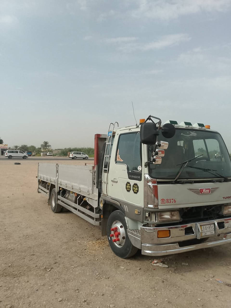 هينو طيره البيع موديل 1999 مكينه سوبر لاصرف لا بخار سته لأربع ***********
