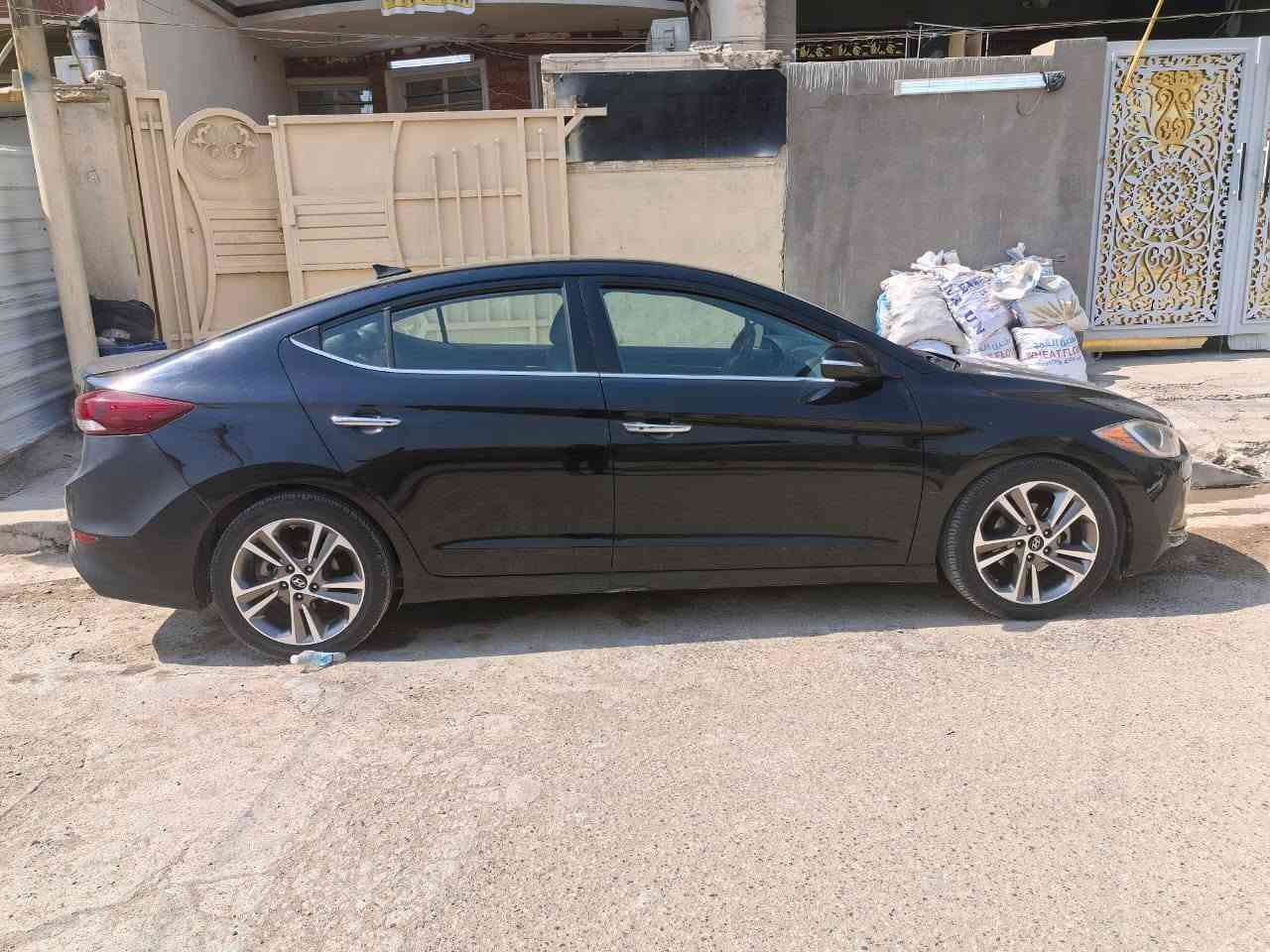 النترا ١٧ أمريكي حادثها قبق جنطه بس الباقي مكفول فول مواصفات ما عدا الفتحه رقم بابل مشروع وطني ***********
