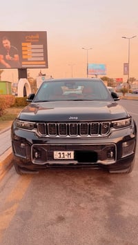 للبيع   Jeep grand cherokee overland 2023  جيب كراند شيروكي موديل 2023...