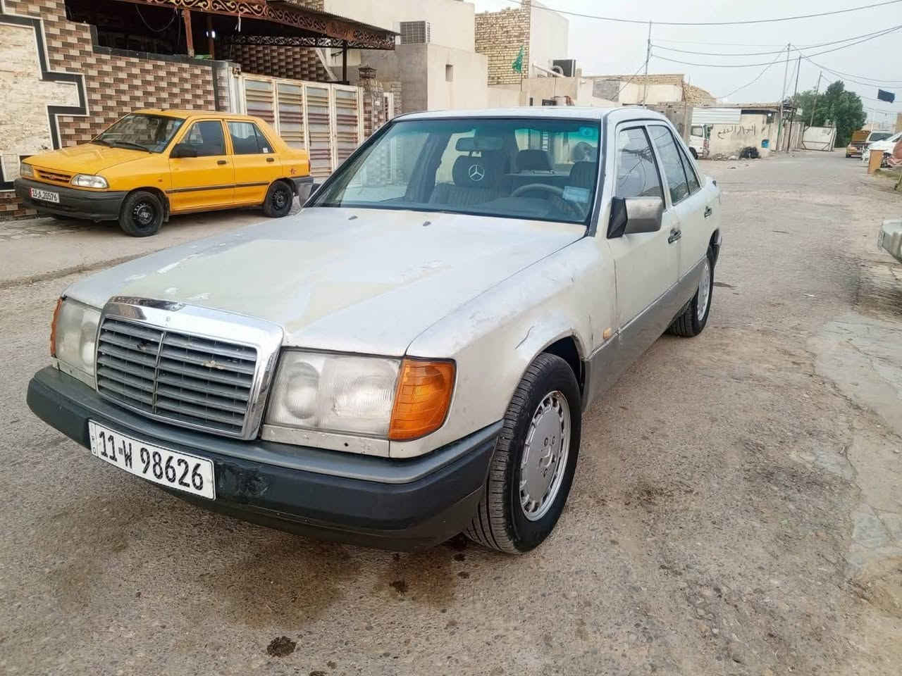 مرسيدس ١٩٨٨ • مكينة ٢٥٠٠ • بغداد