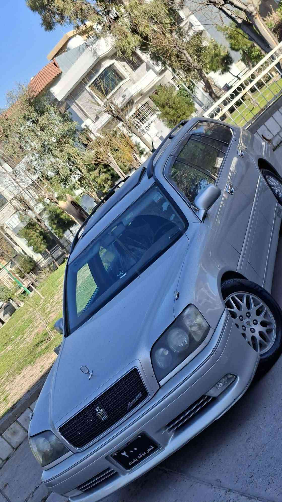 تويوتا كراون أتليت • V6 • مرايات كهربا