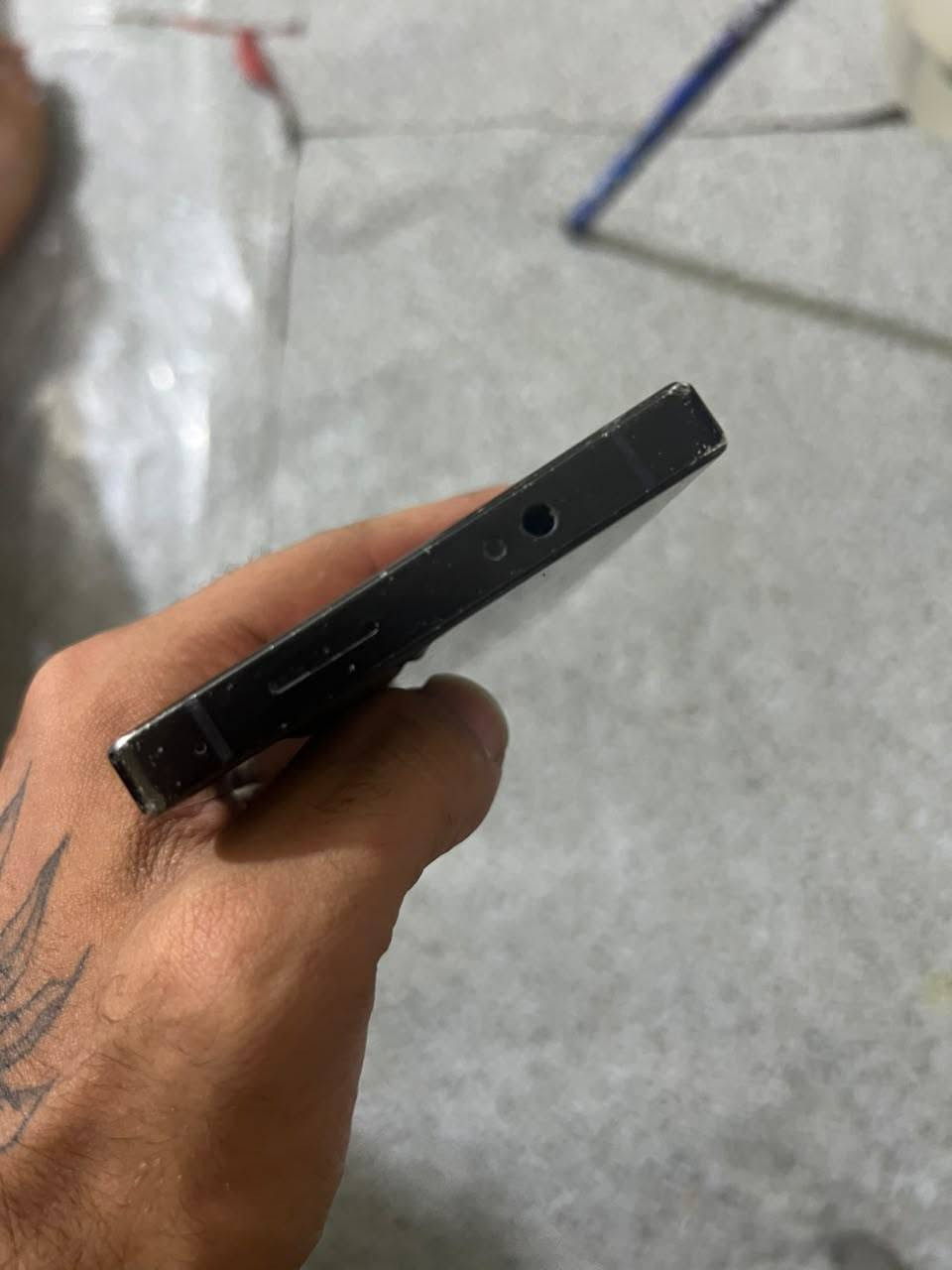 جهاز ريد مجك 9 برو 512 للبيع 
جهاز نضيف كلشي مابي فقط مثل مموضح الضهر بي فطرين وشويه خدوش بالاطراف مال جهاز وبي شويه تراب من ورا الشغل صار بي يتنضف بس مالي واهس اودي ينضفو كلشي سليم بي شرط الفحص كلشي شغال بي غير هذا الكلام اذا طلع بي تاخذه بلاش سعره 600 وبي مجال كلش قليل 
واتساب *********** مكاني بغداد شارع حيفا
