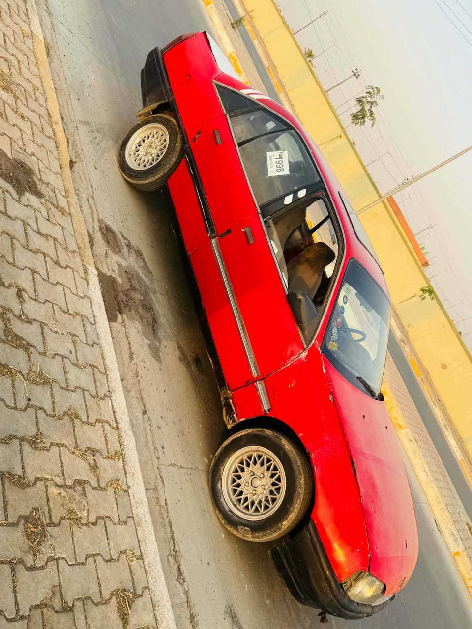 اوبل اوميكا  موديل 88 للبيع شرط التحويل. كير . محرك شرط  السعر 13. وبيها مجال ***********. العنوان كركوك
