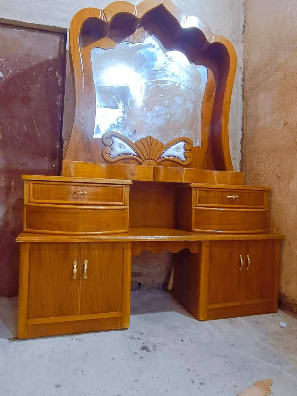 غرفه تسكام صاج داخل خارج شغل ثقيل السعر 850عنوان حله شارع 80لتواصل ***********
