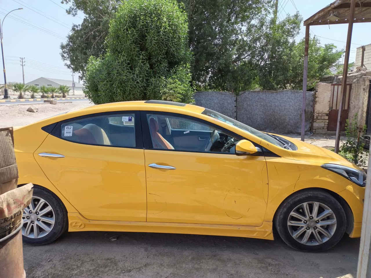 السلام عليكم شباب سياره النترا خليجي موديل 2015 رقم بصره صاحبها موجود تخم تاير جديد حداديه جديده مكينه 1800 سياره فول مواصفات اربعه دسك تحكم بل ستيرن تبريد قطعتين
1-فتحه /لايت عدسه  
موجوده في الديوانيه ***********
مع العلم يوجود في السياره سونر  صادر يوم 24/ايلول
