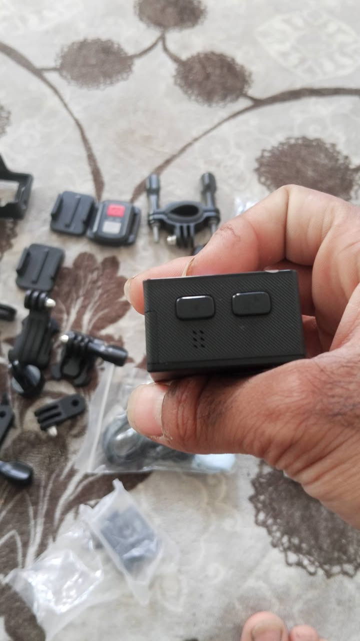 اكشن كاميرا للبيع سعرها 40الف بيه مجال متوازي على بيعته الكاميرا دقته 4k ممشتغله بعده جديده بجيس 
شراي خابرني أو راسلني واتساب 
 ***********
***********
