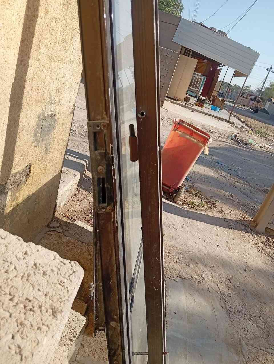 السلام عليكم عندي جامخانه  طول 250 وأرتفاع 200 للبيع
سووها بـ250 رايدينها بـ125 بيهه مجال قليل مكاني ديالى بعقوبه گاطون الرازي 
للشراي يتصل *********** 
متوفر واتساب وتليگرام
