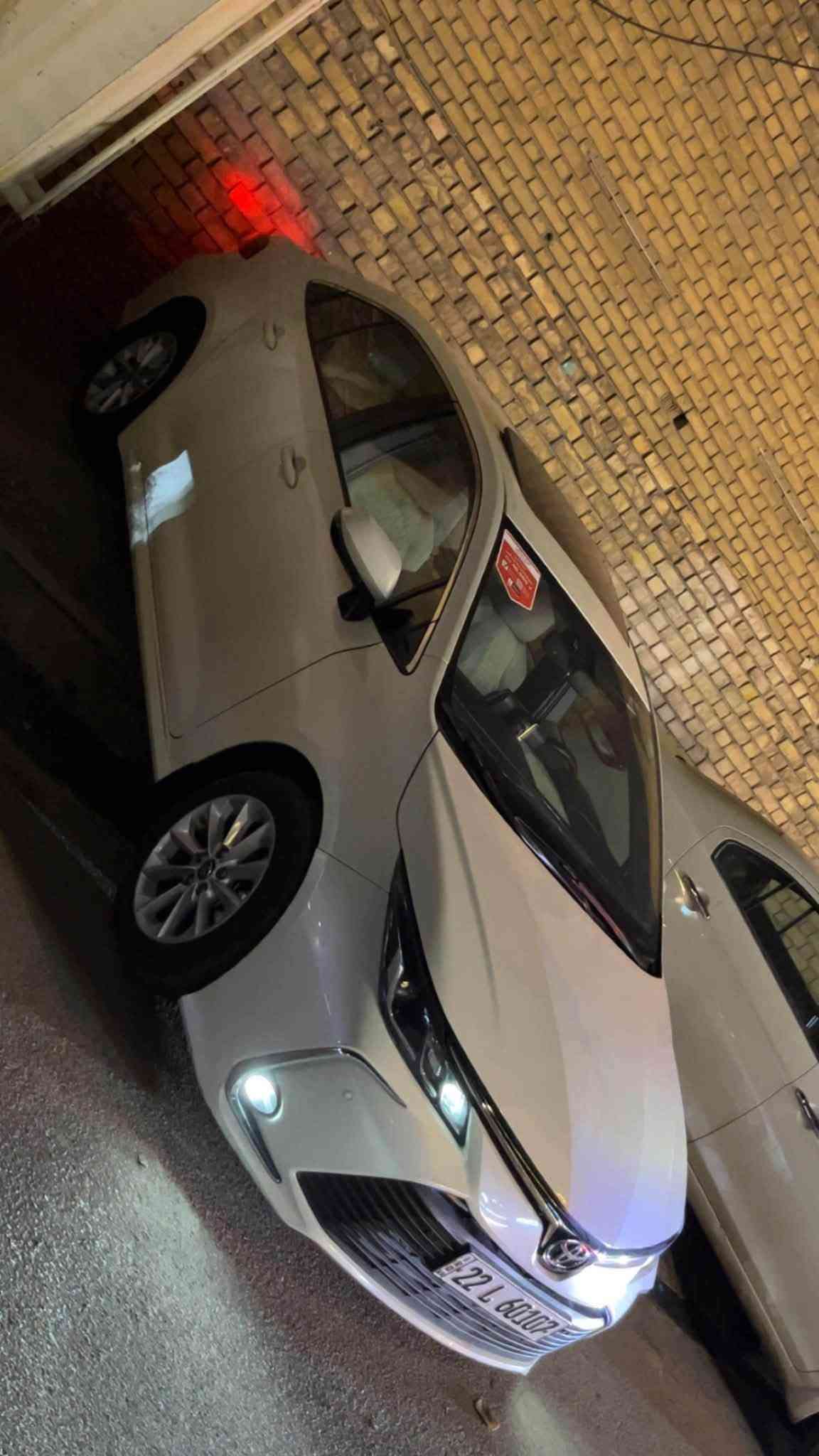 سياره كورلا ساز 2021
ابيع ع الحادث ابيع علا الحادث سياره ممصلحه يردلها بنيد وتعديل البجم 

وبيها خسفه بل قماره السياره خسفه بسيطه 

سياره جانت مكفوله الله يكفيكم شر الحوادث 

سياره شغاله وتمشي وتبريد شغال 

ارباكات طاك ستيرن ودشبول بدون دواخل ولا شواصي اخوان هاي التفاصيل كلها كاتبها 

مكاني بغداد حي العدل ***********. 

السعر 125بيها مجال اخوان السياره ساز وماشيه قليل 

سياره رقم اربيل انكليزي تحويل مباشر
