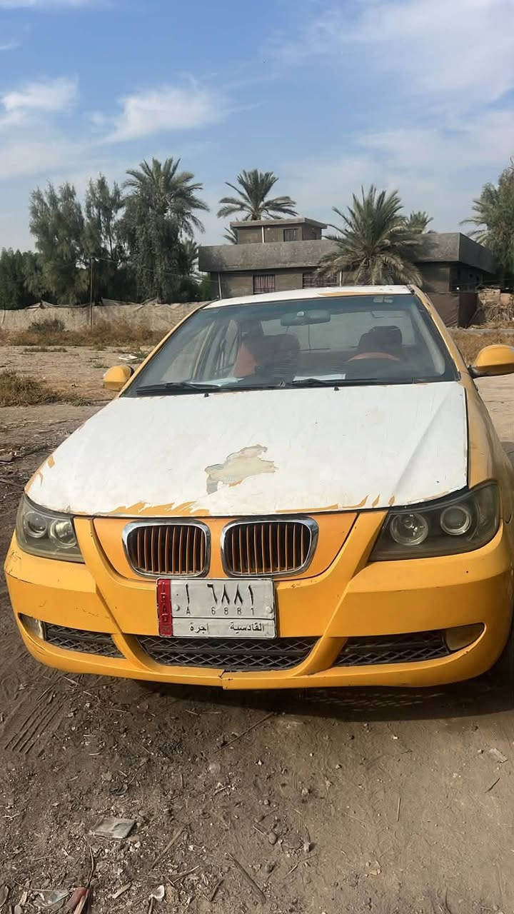 ليفان ٦٢٠ موديل ٢٠١١
سعرها ٢٨ وبيها مجال عنواني بغداد المحمودية مشروع وطني وراعيها بالحلة يريد تحويل 
كير ومحرك خير من الله وصدر جديد 
يرادلها ترتيب السيارة مثل ماموضحة بصور
***********
