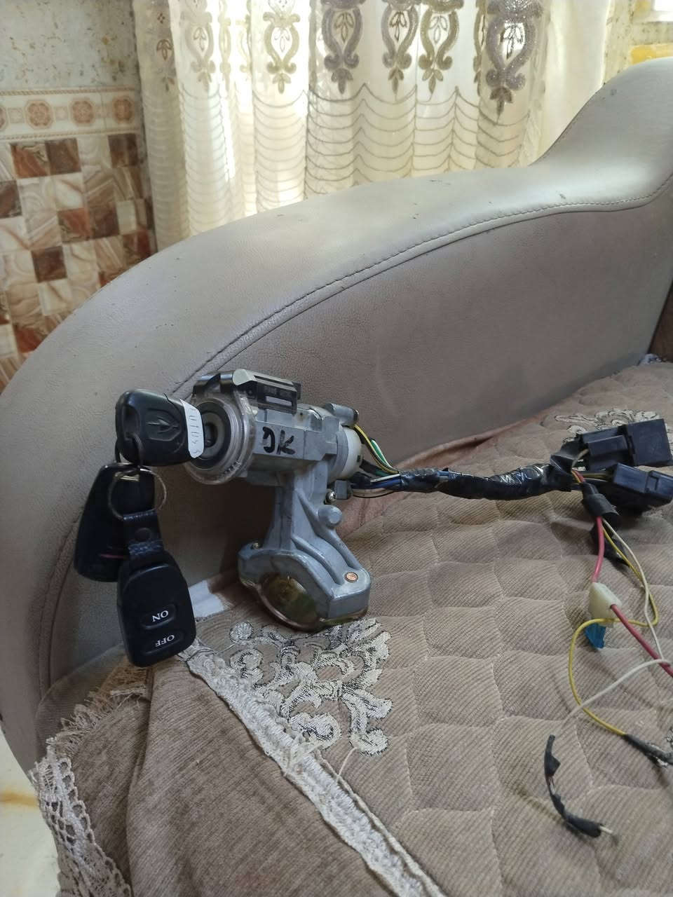 السلام عليكم غراض للبيع ضفيرة مال جنبي عالي داخلية هورن بوش باور مال هايكر شاشة مال جنبي عالي لبة اسويج كاملة هية والرمونت عقل مال جمرة جديد كلمن وسعرة واليريدهن كلهن بي خير ويدلل مكاني بالحلة هذا رقمي ***********

