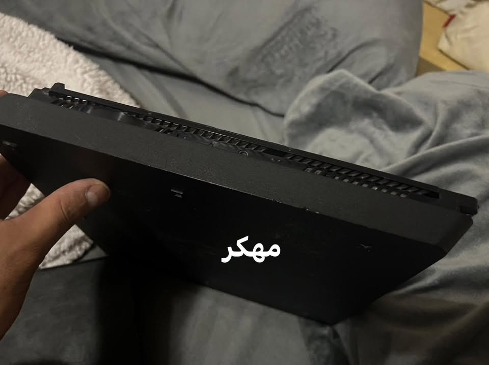 بلي 4 برو عدد ٢  بيع شلع
1- الأول مهكر نظام ١٢.٥٢ بي ١٠ العاب الهارد حجم ٥٠٠ نظافة ٩٠ بالمية موضح بالصور مبدل معجون حرارة فقط شغال ١٠٠٪؜

2- الثاني اونلاين نظام ١٣،٥٢ حجم ٥٠٠ نظافة ٧٠ بالمية جهاز مفتوح مثل ما موضح بالصور شغال١٠٠٪؜

3- جوستكات عدد ٥ شغالات بيهن اصلي غير اصلي ما اعرف واحدة منهن تشتغل فقط عالكيبل 

4- اقراص عدد ٦ نظيفات 

5- يو بي اس حجم ١٥٠٠ بطاريات جديدة شادهن مع ستاند واحد يشحن جوستكات ثنين ومروحة 

6- هارد خارجي حجم ١ تيرا 

السعر شلع ٥٠٠ قفل قفل بيع الكل

العنوان بغداد الأمين الثانية ***********
