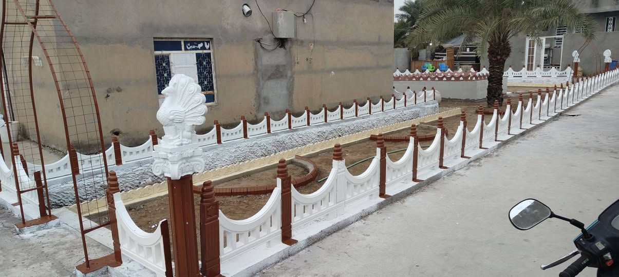 عمل ديكورات لكافة الحدائق المنزلية والخارجيه تشمل لاينات ونقش حجر وشتل وثيل نضام السقي بالتقطير والمرشات قضاء الرفاعي للتواصل ***********
***********
