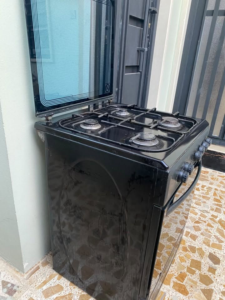 طباخ  للبيع نظيف  مال بيت مكاني حي الكندي الثانية ‭ ***********‬
السعر ٥٥ الف وبي مجال قليل
