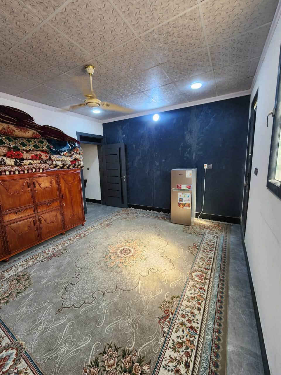 🏠 بيت للبيع – الديوانية / حي الزيتون

📐 المساحة: 100 متر مربع
📏 الواجهة: 5 متر
📏 النزال: 20 متر
🛣️ يقع على شارع عرض30 م
🏡 طابقين

🔹 الطابق الأول:
• غرفة
• صالة
• استقبال
• مطبخ
• صحيات داخلية وخارجية

🔹 الطابق الثاني:
• صالة كبيرة
• غرفة
• صحيات
• درج خارجي

📍 العنوان: الديوانية – حي الزيتون
💰 مطلوب إسكان

📞 للاستفسار: ***********
