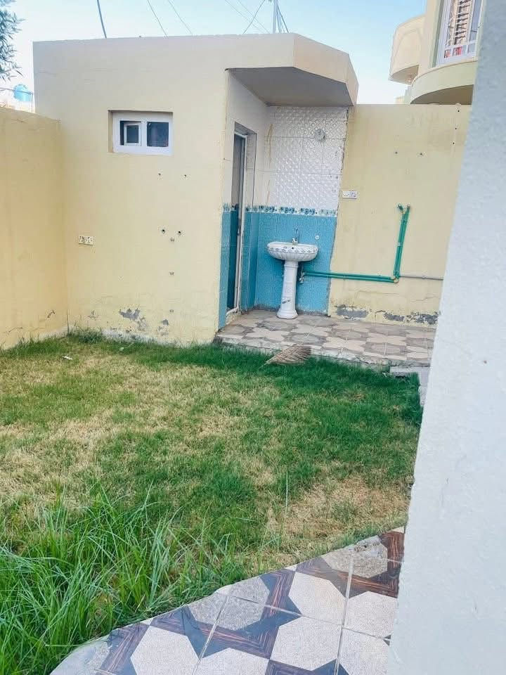 🕌 بسم الله على بركة الله🕌

 🏠 بيت طابقين   #للبيع 

🏡 موقع البيت _ الانبار _ الفلوجه 

✴️ في حي الامين مجمع البورديني خلف اسواق بسكولاته 2 الوجبه الاولى

🛣 شارع 10 م نافذ على 40 تبليط 

✴️ طابو صرف 

🏡الارضيه سيراميك  + بناء طابوك 

🏠 مساحه 250 متر 

🔺 

🏡 يتكون من غرف نوم عدد 4+ استقبال+ صاله + مناور + مطبخ + صحيات

🏡 تتوفر كافه الخدمات 

💵 السعر  165 مليون قابل للتفاوض   📝✅  

💯علماً البيت فارغ جاهز للسكن 🗣️ 

⭕ اذا عندك عقار تريد تعرضه للبيع او تريد تشتري عقار 

📬فقط ارسال المعلومات  على الواتساب او الاتصال على هواتف المكتب 

🤳متابعة الصفحه يصلك كل ما هو جديد

⏪ملاحضه: سعر العقار  يحدد من قبل البائع

  🏘️بيع وشراء الأراضي السكنية والزراعية وكافة العقارات

🏘️🌐Anbar Fallujah_ الانبار الفلوجة🌐.  

♦️للأستفسار 📥 

    (( )))) 

(««نستقبل هواتفكم على لارقام التالية»»)) 

                    ----(احمد العامر )----

             #احمد 
***********

#للبيع 
#طابو_صرف
#الفلوجة
#عقارات
#عقارات_الفلوجة
