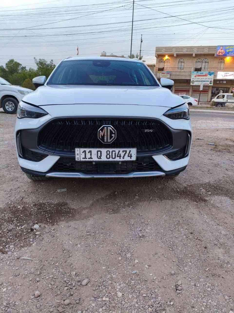 MG  HS 2023
LUX 2.0T 

المحرك 2000 أربعة سلندر  تيربو 
السياره ماشيه 15000 
السياره كامل مواصفات اعله فئه بال MG

🔺السياره ماخذه من الشركه 2025 شهر العاشر 

🔵    المواصفات 

♦️ المقاعد جلد
♦️ فتحة سقف 
♦️ كامره 360   
♦️ النقطه العمياء 
♦️ مرايه جانبيه كهرباء 
♦️ صندوق كهرباء
♦️ تدفئه المقاعد 
♦️ مثبت سرعه 
♦️ 8 وسائد هوائيه 
♦️ فرامل الوقوف كهربائيه 
♦️ حساسات ضغط الإطارات 

📌السياره بيه طخه بسيطه بالباب تصلح بارد
 
📌 مسويله صيانه بالشركه قبل اسبوع ومبدل دهن 

📌بيه ضمان مال الشركه لمدة أربع  سنوات
 

السعر  المطلوب 145 ورقه وبيه مجال 

 
***********

مكاني بغداد
