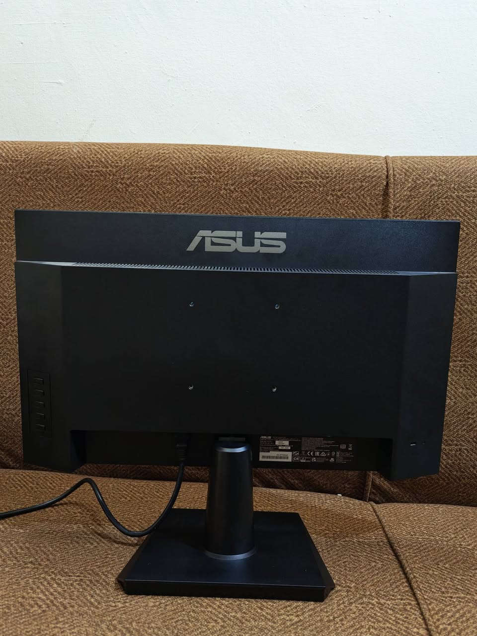 للبيع شاشة أيسوس ASUS VA24EHF مستعملة 🖥️
✅ المواصفات: 24 بوصة | IPS | 100Hz | 1ms | Full HD 1080p.
✅ الحالة: الشاشة شغالة وممتازة، بيها خدش بسيط جداً ما يأثر نهائياً أثناء اللعب.
✅ الملحقات: واير الكهرباء فقط (بدون واير HDMI).
​📍 الموقع: بغداد - الأعظمية
💰 السعر: 80,000 دينار (وبيه مجال للطيبين).
📞 للتواصل والاستفسار: *********** واتساب او خاص الي يعجبك
(لا يوجد خدمة توصيل )
