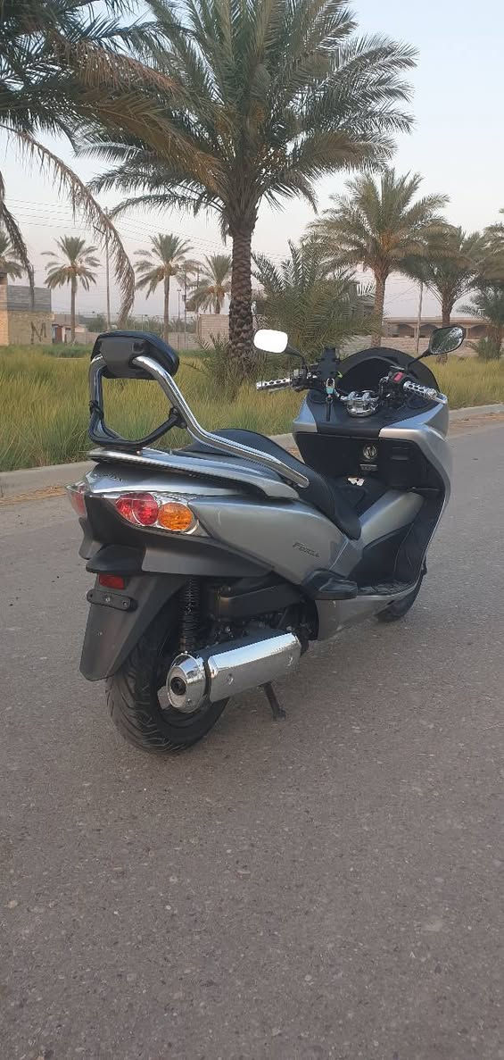 فورزه 0_10 كفاله عامة
اربع تحويلات 7 نمر 
كير مكينة اكسل تايرات كفرات كلها كفاله ماشية 46 الف مابيها برغي نقص  
سعرها 16 وبيها مجال 
تلفون ***********
