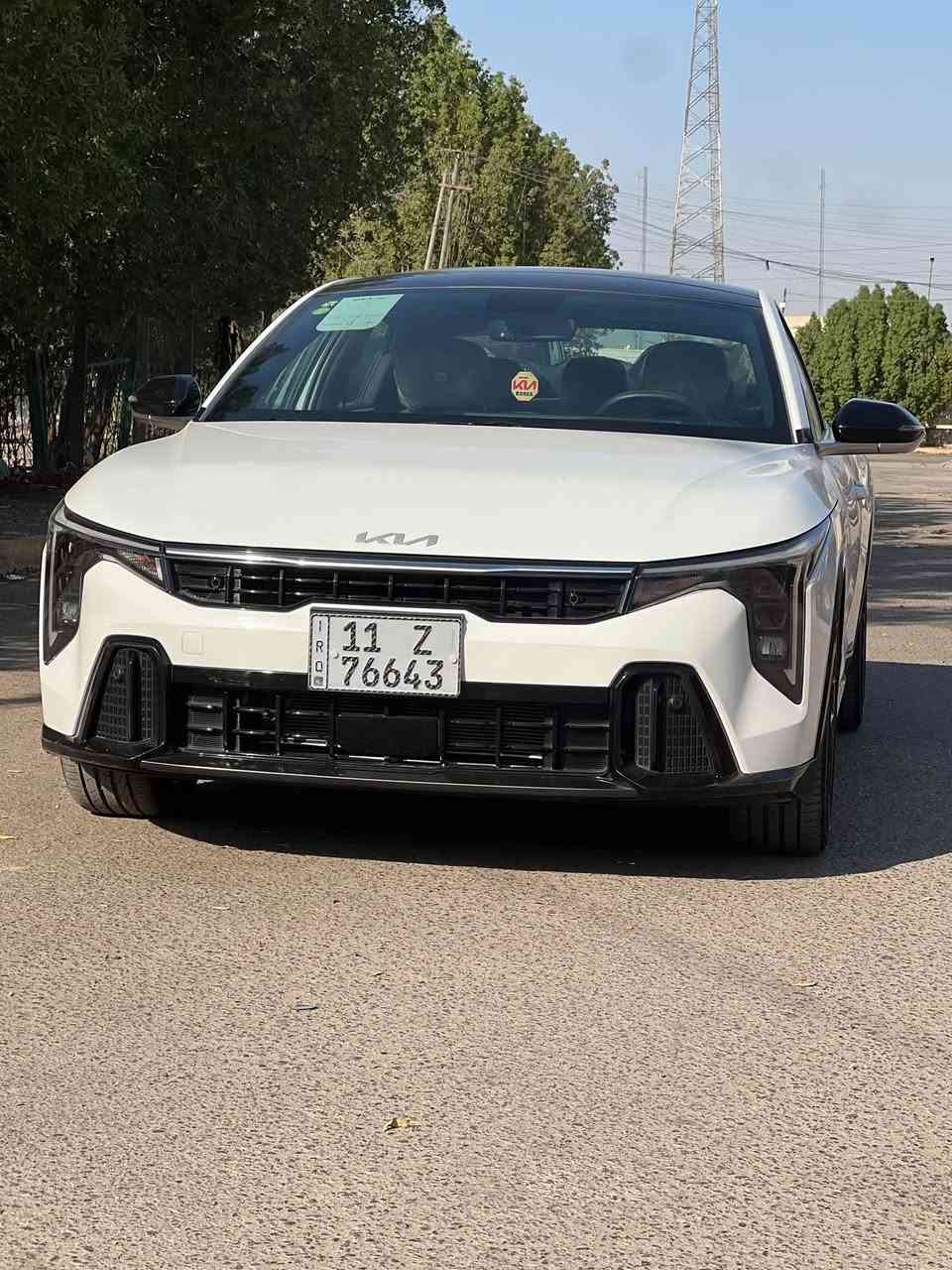 السلام عليكم
للبيع K4 موديل 25 السياره جي تي لاين ماشيه 9800 مكفوله 
ضمان الشركه الدوليه 5سنوات 12 تبديله دهن مجاناً رقم بغداد باسمي 
اعلى مواصفات جي تي لاين 
فتحه سقف بانوراما تبريد قطعتين مري شفط
اشاير بالمري مانع انزلاق شاحن واير ليس شاشه متصل 
بصمه تشغيل عدد 2 تشغيل عن بعد اطارات 18
السياره سعرها 197 وبيها مجال 
رقم ***********
