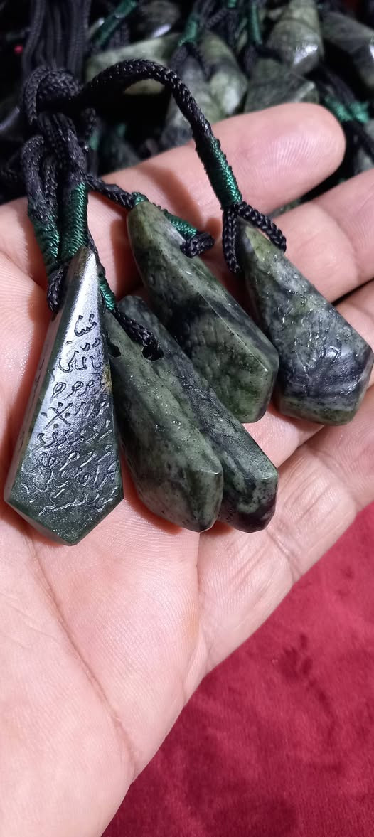 عباس اباد الاخضر الأصلي 
مخطوط تحصين كامل 
يجذب مغناطيس 
جمله سعر القطعه  ٣ الاف دينار فقط 
اصلي ذمه
التواصل عبر وتس اب ***********
بغداد مدينة الصدر
