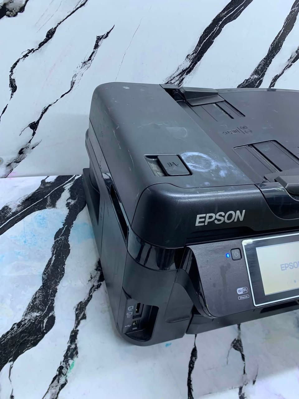 طابعه ابسون WF 7610
واي فاي
دوبلكس A3/A4
تسحب ورق فوك ال 200 غرام
السعر 150 مع التوصيل 
***********
