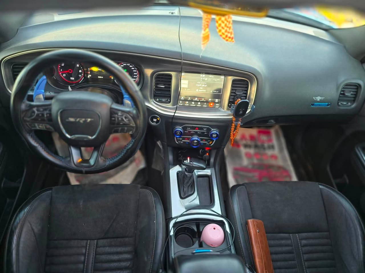 دايتونا 
* الموديل: 2018
* المواصفات: خليجي (وكالة هارلم)
* المحرك: HEMI V8 سعة 5.7 لتر
* القوة: 370 حصان
* القير: أوتوماتيك 8 سرعات
* الدفع: خلفي (RWD) 
* فل أوبشن (عدا الرادار)
* Super Track Pak الأصلي، ويشمل وضعيات القيادة الرياضية، Performance Pages،   
* ⁠* سبورت مود
* كراسي جلد/كنتارا سوداء مع تطريز
* لون خارجي بحري (أزرق)
* كاميرا خلفية
* دخول وتشغيل ذكي
* شاشة Uconnect 8.4 إنش
* جنوط 20 إنش
* غطاء محرك رياضي (Hood Scoop)
* سبويلر خلفي وشعارات Daytona الأصلية 
* الممشى: 52 ألف كم
* كفالة عامة من الضربة 
* ⁠الاستفسار /*********** او
* ⁠متواجد على الماسنجر
