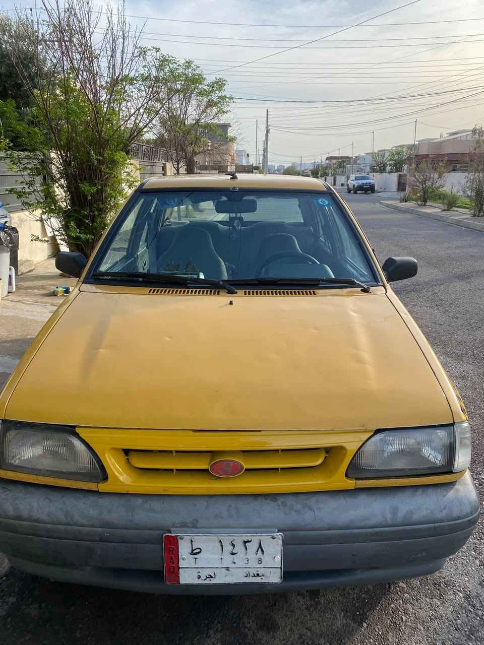 سلام عليكم شباب بيع مستعجل السعر ٢٠ وبيها مجال شواصي مكفوله بدون صبغ بيها فقط باب السايق مبدل وبيها بداية تبخير العنوان حي سومر شارع المركز  التواصل ***********
